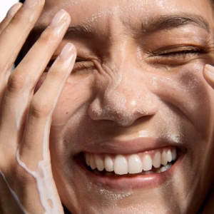 Inkey List Hyaluronic Acid Cleanser - Image 4